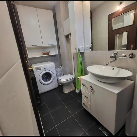 Udobni Smestaj Apartament *