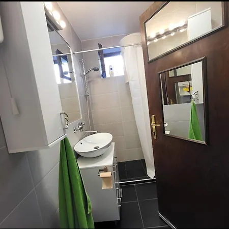 アパート Udobni Smestaj ベオグラード